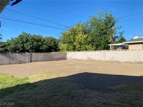 Building Photo - 4765 E Mohave Ave