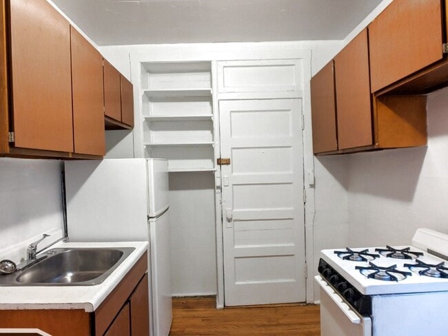 Foto del edificio - 2714 N Spaulding Ave