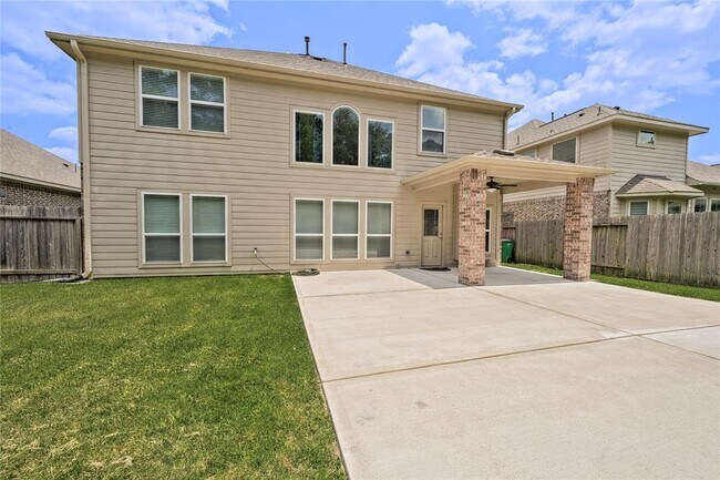 Building Photo - 26024 Brixham Oaks Dr