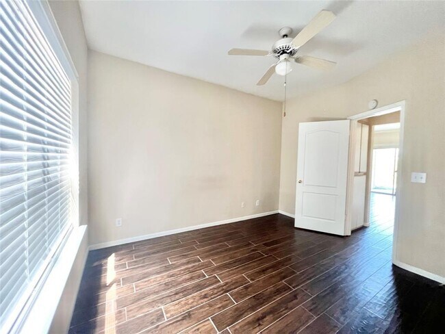 Foto del edificio - 6000-13 Shepherd Mountain Cove