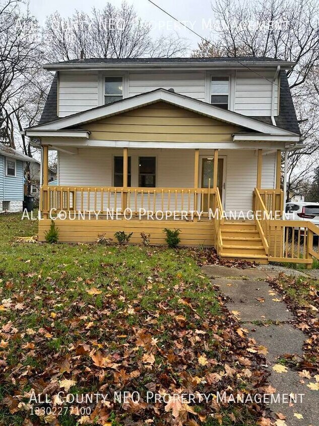 Primary Photo - 612 Hallie Ave