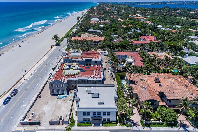Foto del edificio - 106 Hammon Ave