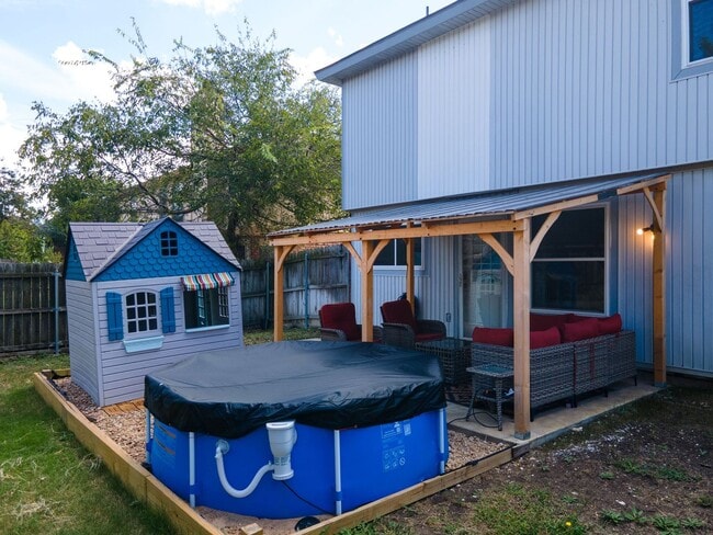Foto del edificio - Texas sized home near the golf course