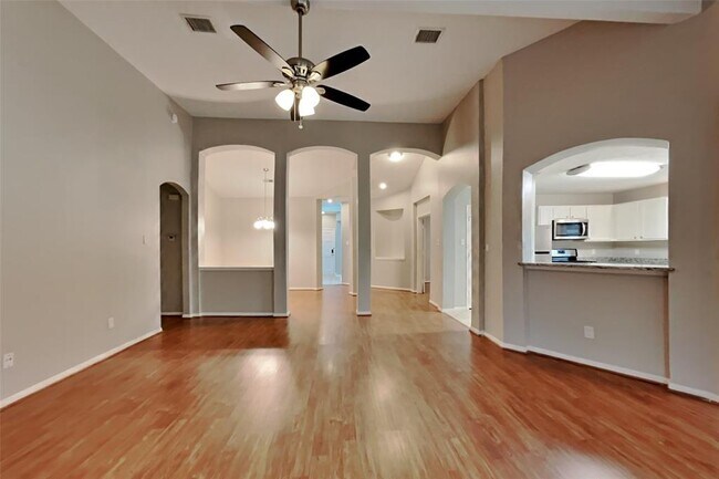 Building Photo - 4919 Sentry Woods Ln