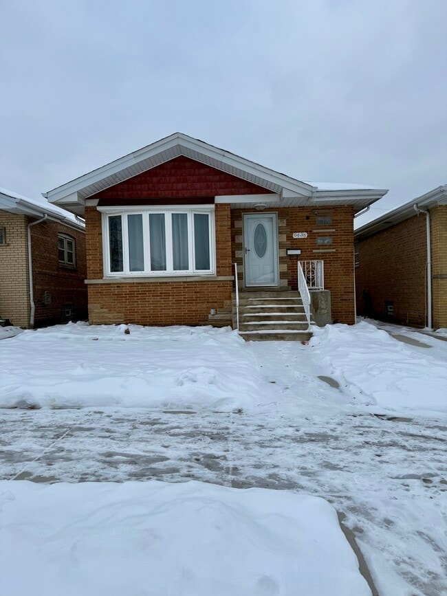 Building Photo - 6436 S Lamon Ave