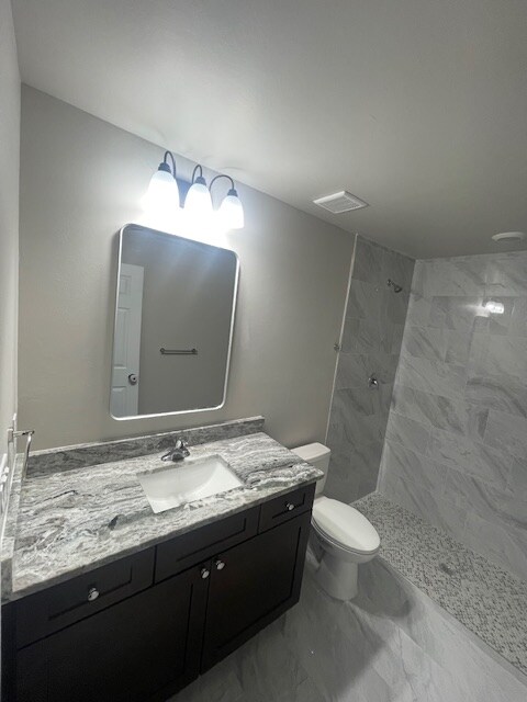 Building Photo - 1858 Delaware Ave