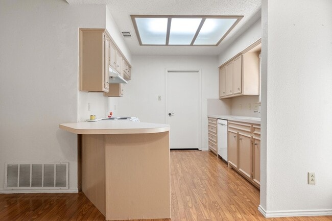 Foto del edificio - 3513 103rd St