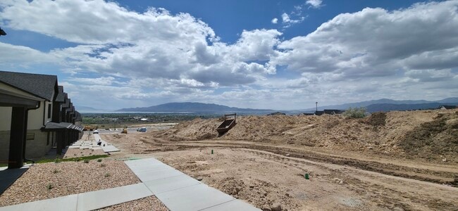 Building Photo - 4335 N 325 E