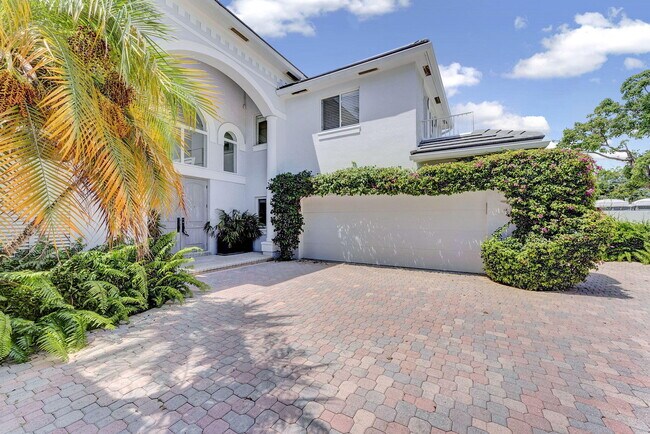 Building Photo - 1026 Seasage Dr