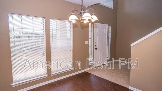 Foto del edificio - 9329 Rhoni Ct