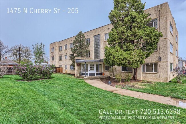 Foto del edificio - 1475 N Cherry St
