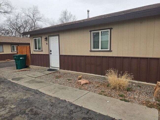 Foto del edificio - 715 S Laguna Ave