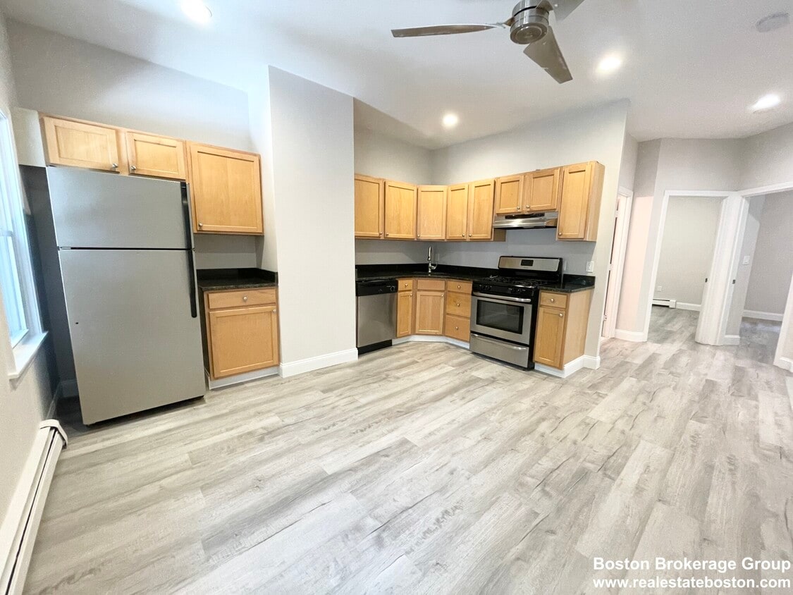 Photo - 174 Bolton St. #1 South Boston