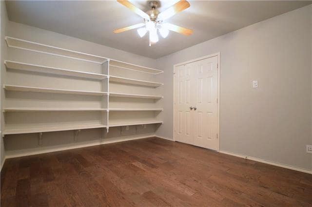 Building Photo - 1801 Willard Dr