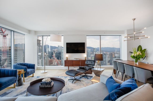 Building Photo - 1480 Howe St