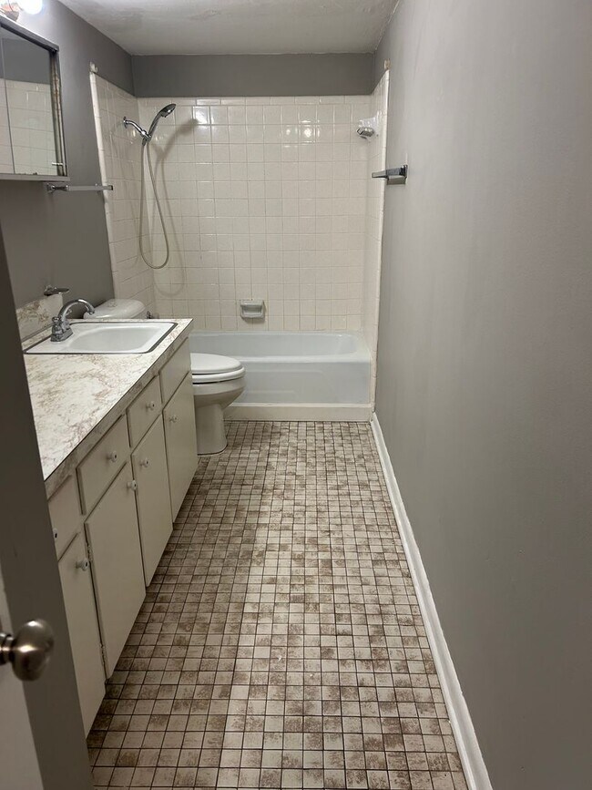 Foto del edificio - 4805 Hickory Ave