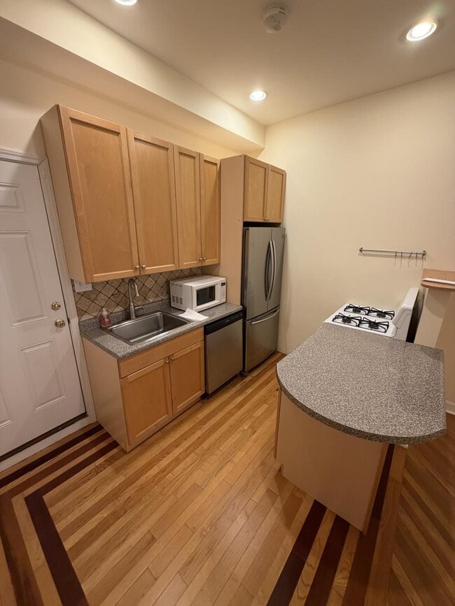 Photo - 1242 North Bosworth Avenue #1F Apartment