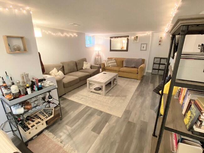 Foto del edificio - 3880 Perry St