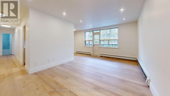 Photo du bâtiment - 1 Marquette Ave