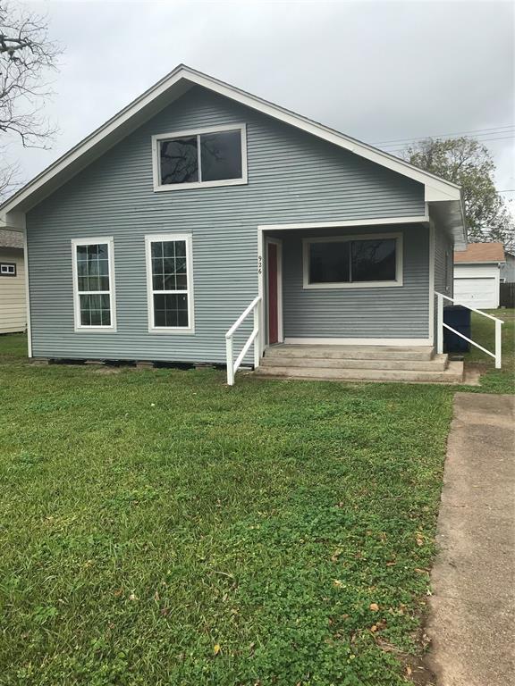 926 W 4th St, Freeport, TX 77541 House for Rent in Freeport, TX