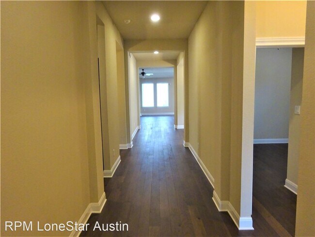 Building Photo - 3 br, 2 bath House - 815 Expedition Way