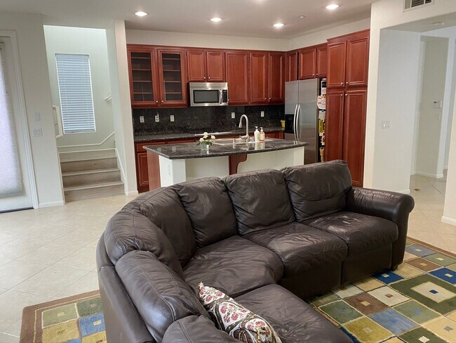 Foto del edificio - Stunning 3-Bedroom Home in Costa Del Sol –...