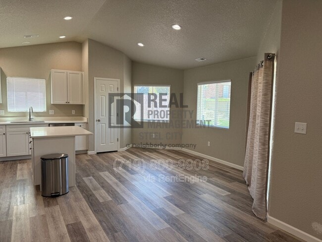 Building Photo - 155 S Stardust Cir