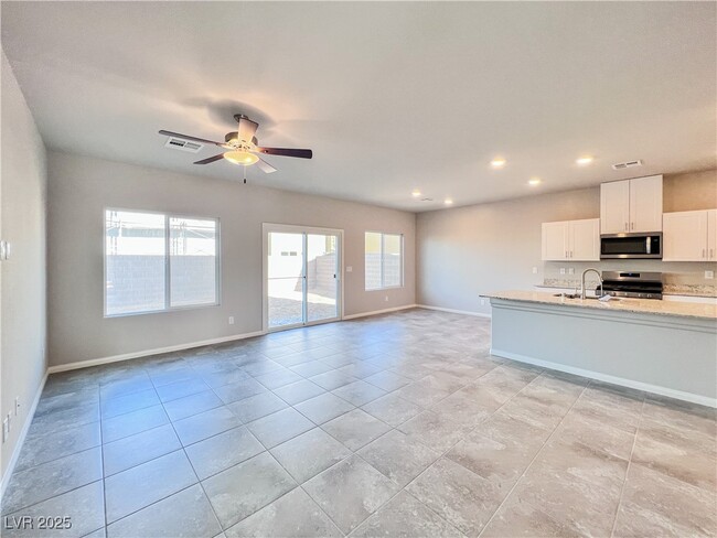 Foto del edificio - 5322 White Butterfly St