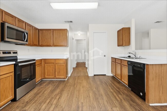 Foto del edificio - 5112 Prestwick Dr