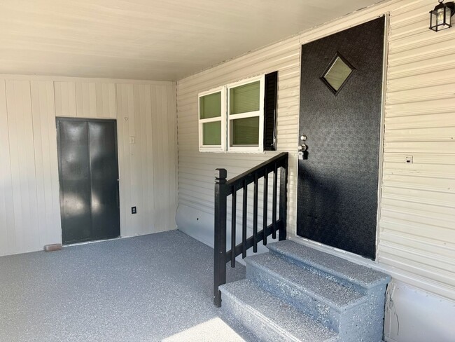 Photo - 7213 Harney Rd Apartment