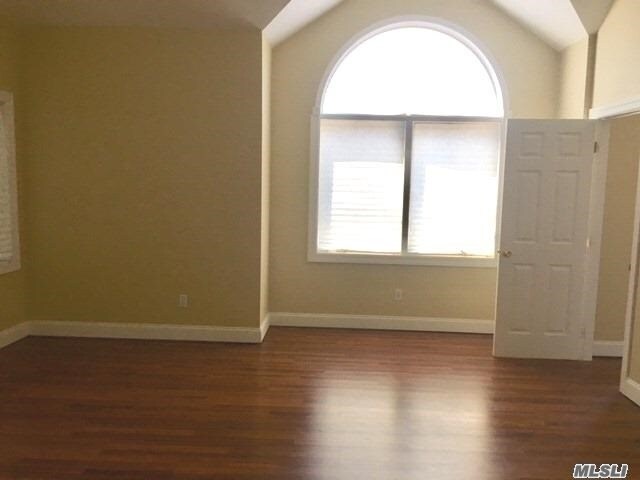 Building Photo - 45 N Country Rd