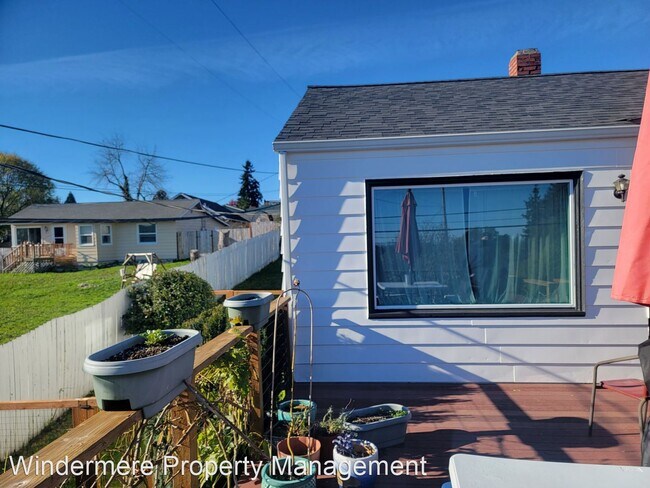 Foto del edificio - 2 br, 1 bath House - 1749 Trenton Ave