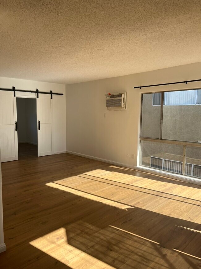 Foto del edificio - 1542 Hi Point St