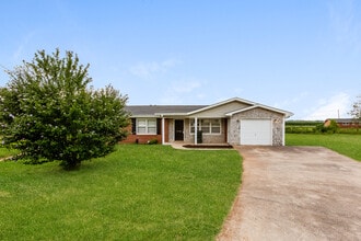 Building Photo - 116 Grant Dr
