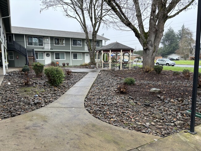 Building Photo - Garland Way Apartments