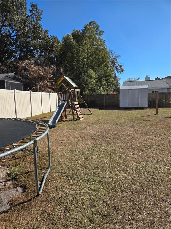 Foto del edificio - 3814 Cloverhill Ct