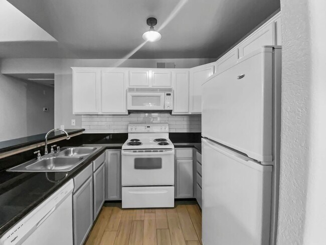 Foto del edificio - 9325 W Desert Inn Rd