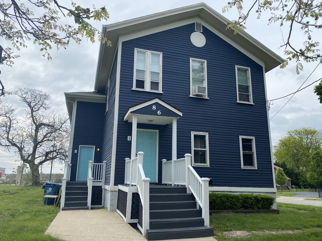 Primary Photo - 86 N 4th St