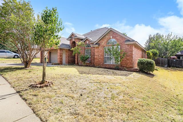 Foto del edificio - 4712 Shorewood Dr