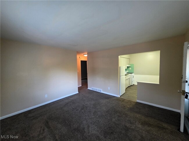 Building Photo - 1283 Ottawa Ave