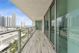 Building Photo - 300 Sunny Isles Blvd