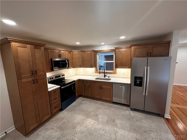 Foto del edificio - 14 Forest Rd