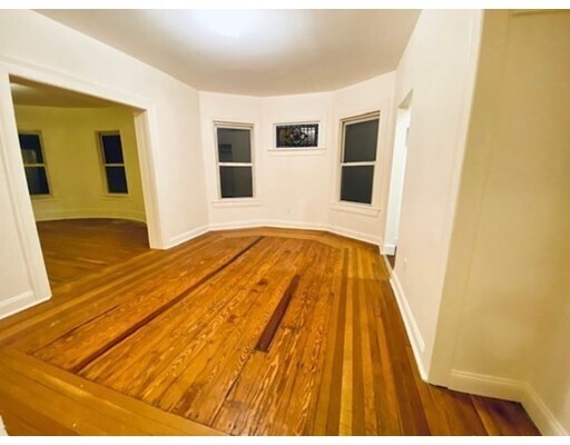 Building Photo - 21-23 Cheney St