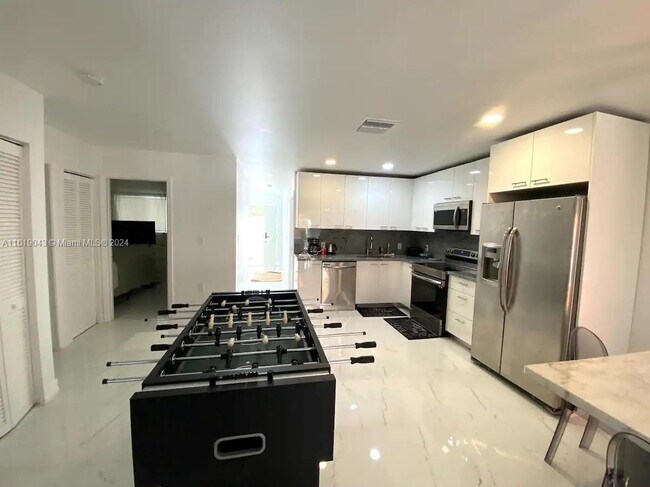 Foto del edificio - 422 NW 8th St