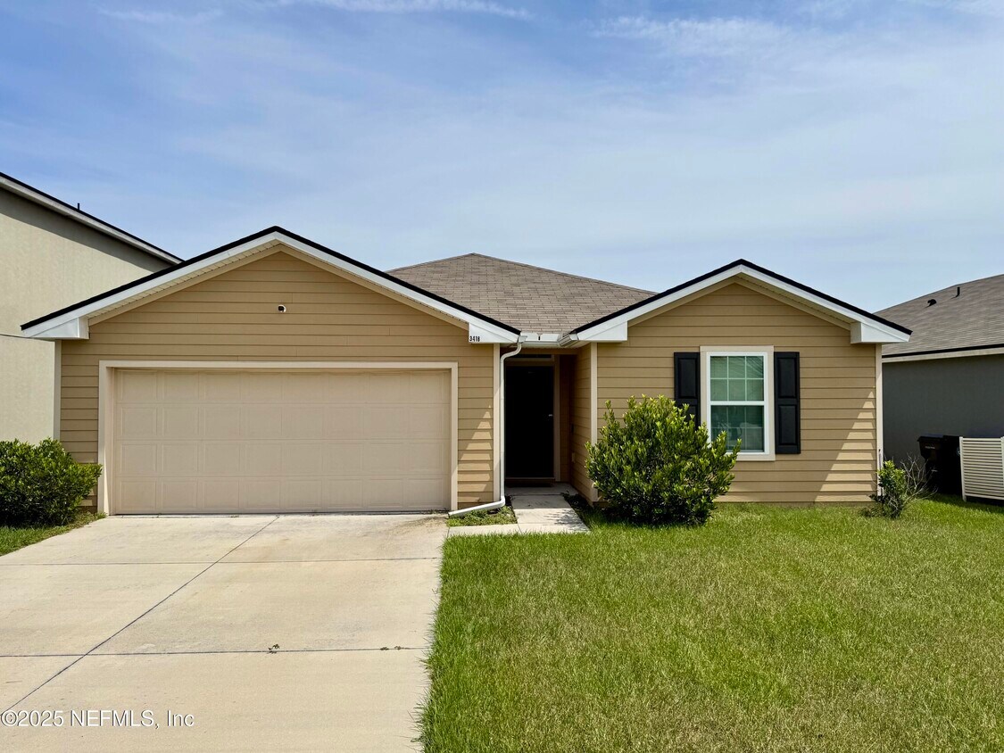 Foto principal - 3418 Cliffside Way
