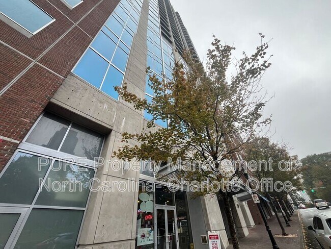 Foto del edificio - 210 N Church St