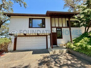 Building Photo - 160 Kaden Dr