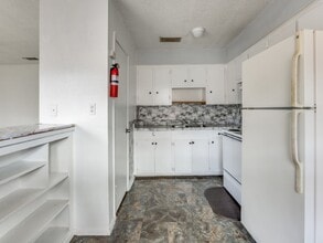 Building Photo - 1711 Wichita St