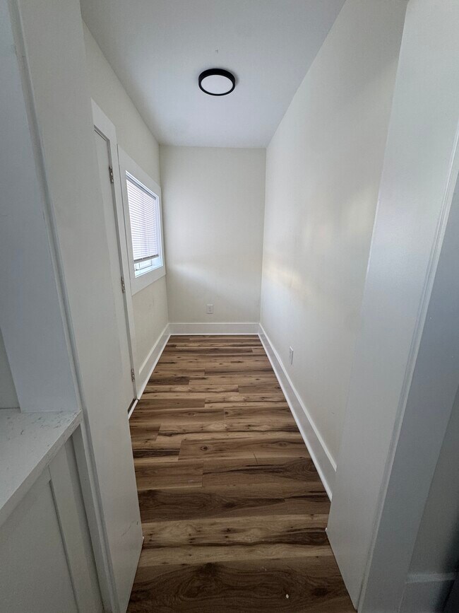 Foto del edificio - 119 E 20th Ave