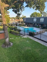 Building Photo - 9029 Gaylord Dr